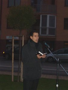 szman002