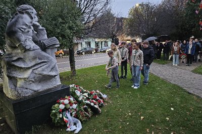 szman megnyito dr248