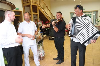 img 1700 resize