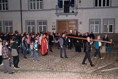 nagypentek 30