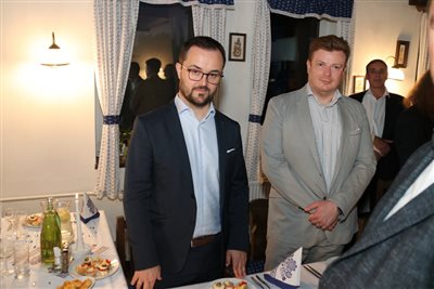 img 1717 resize