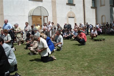 UrnapiKormenet Szenc OZS32