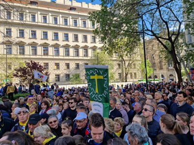 pápalátogatas arva116