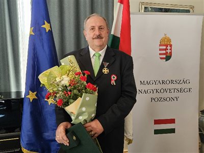 duray r kituntetese103