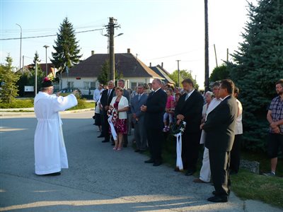 p1100402