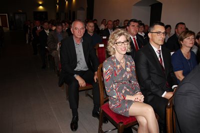 img 4220 resize