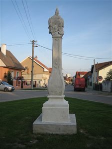 Szt Haromsag szobor01