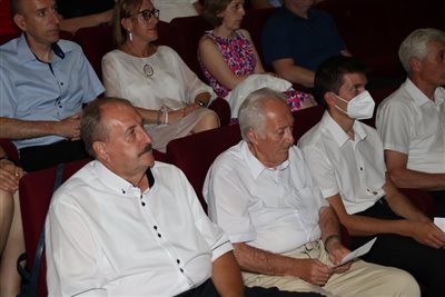 img 1223 resize
