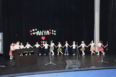 anyak napja 2025 112
