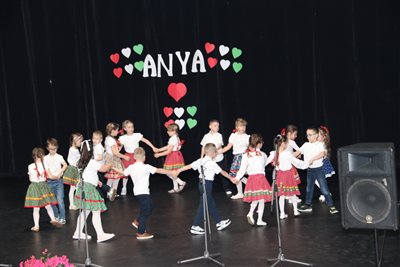 anyak napja 2025 144