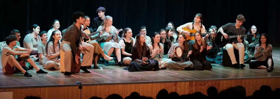 Színházi előadás: Legyetek jók, ha tudtok